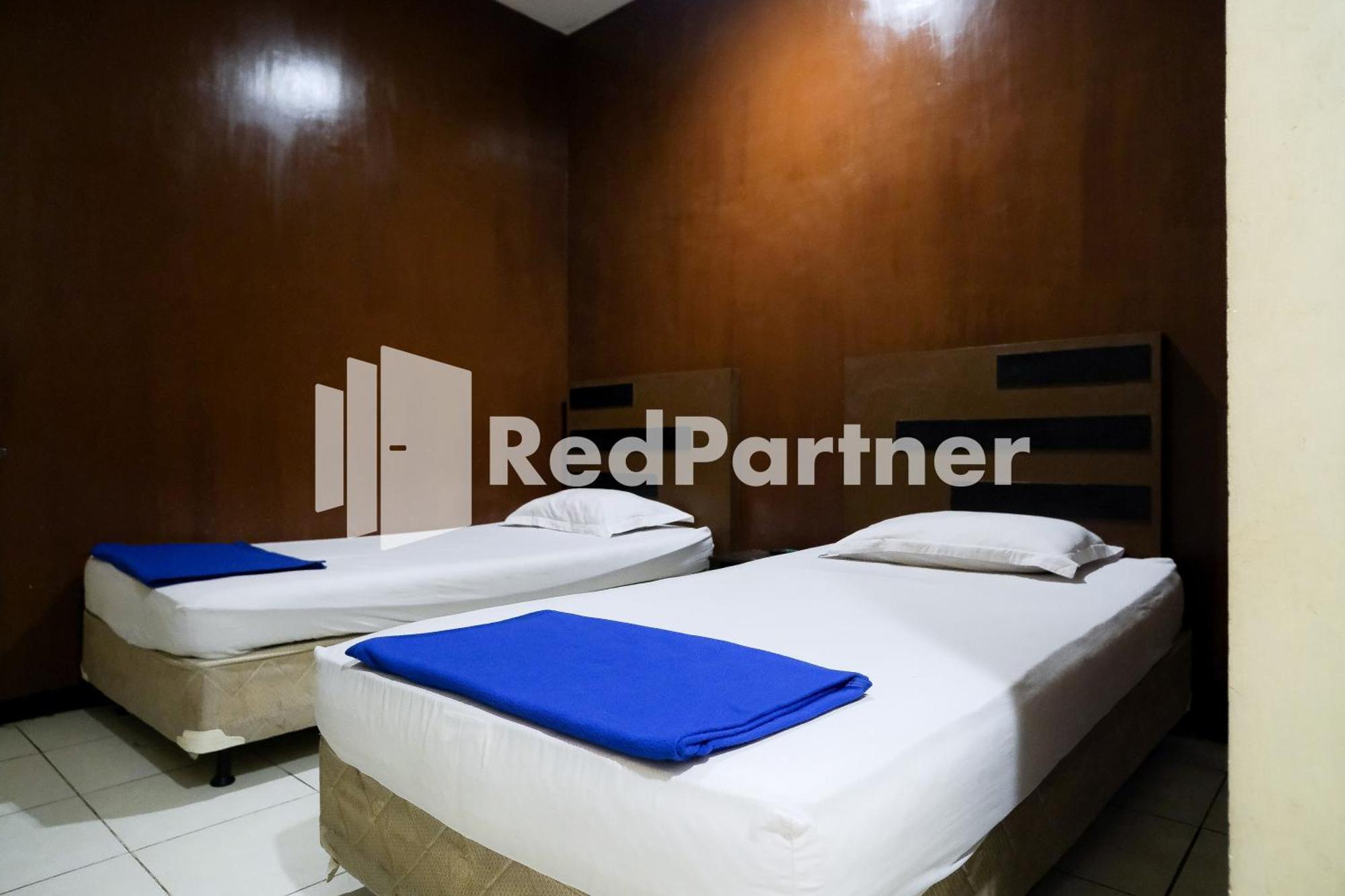 Reddoorz At Sparkling Hotel Surabaya Bagian luar foto