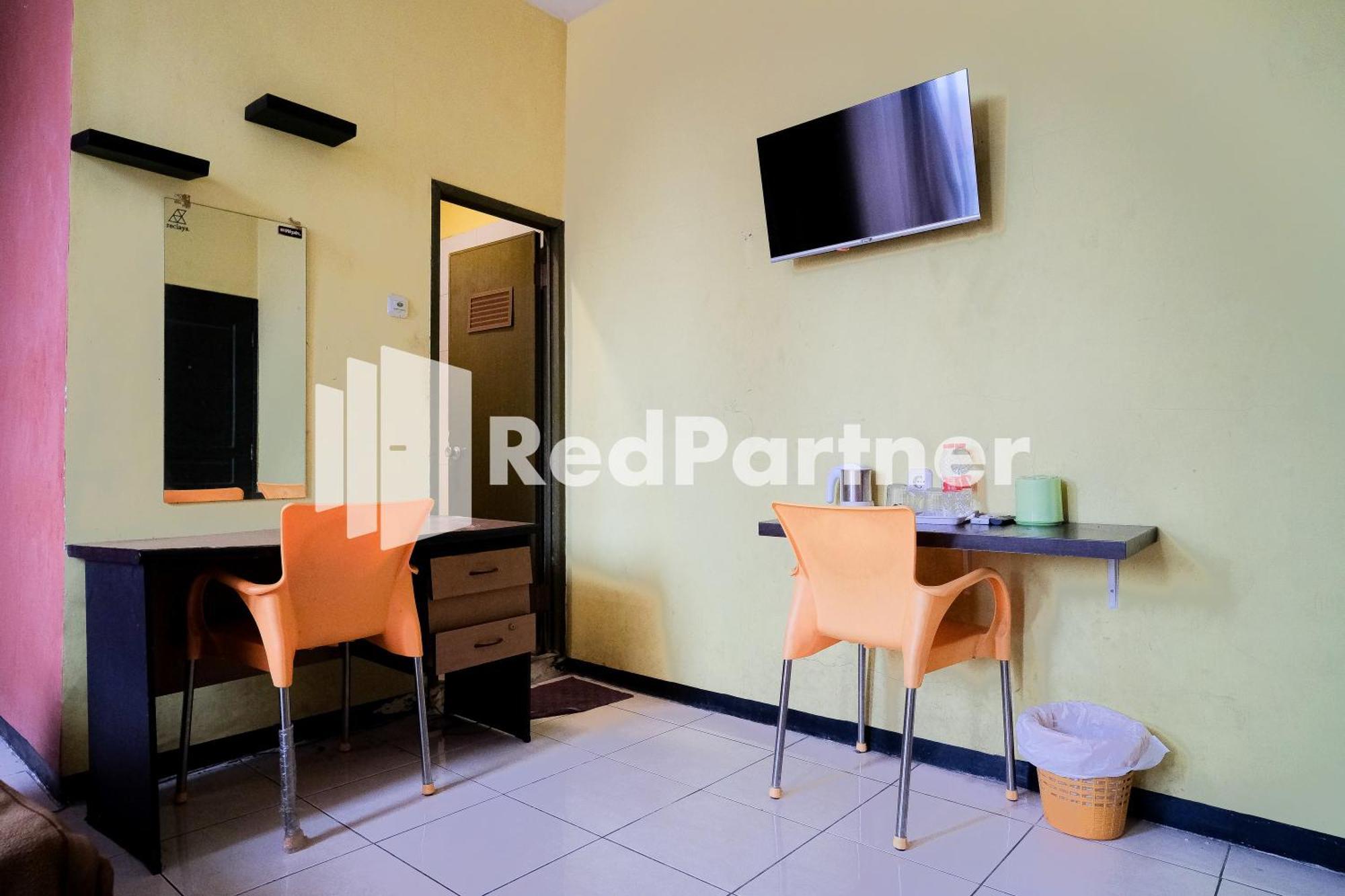 Reddoorz At Sparkling Hotel Surabaya Bagian luar foto