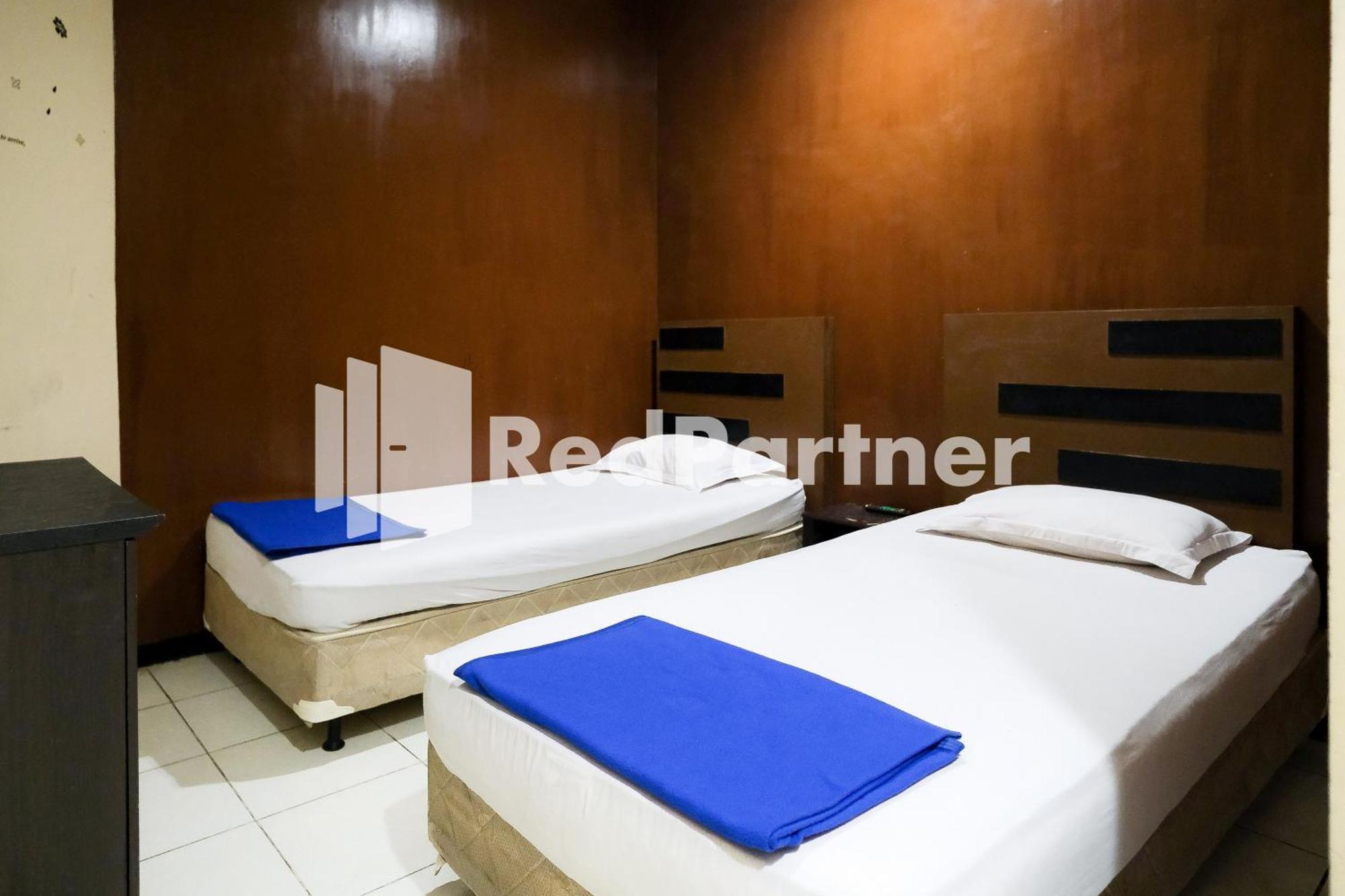Reddoorz At Sparkling Hotel Surabaya Bagian luar foto